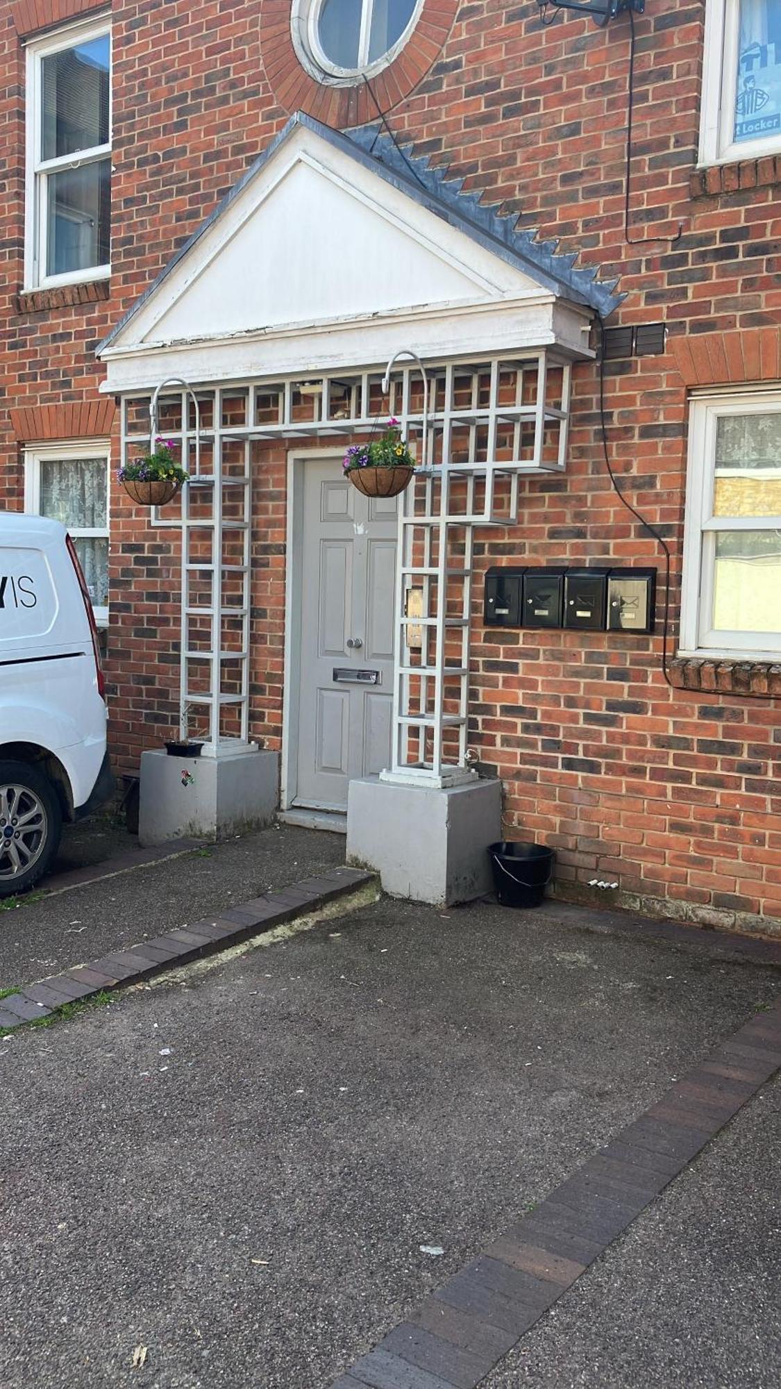 Lancing Apartments - Spacious 2 Bed - Sleeps 6 - Burnham Village Slough Exterior photo